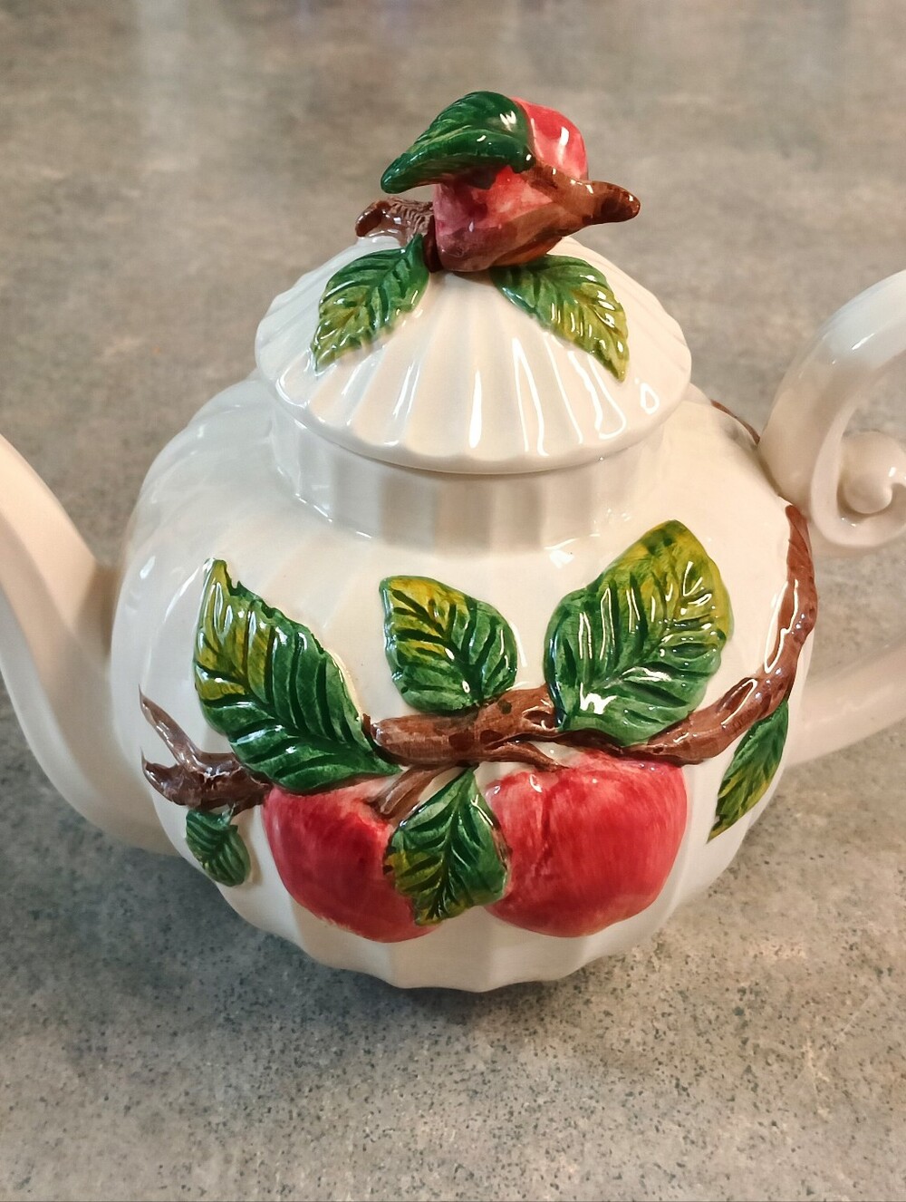 Like New Fitz & Floyd Rose Red Apple Scalloped Hand Painted Stamped Teapot
